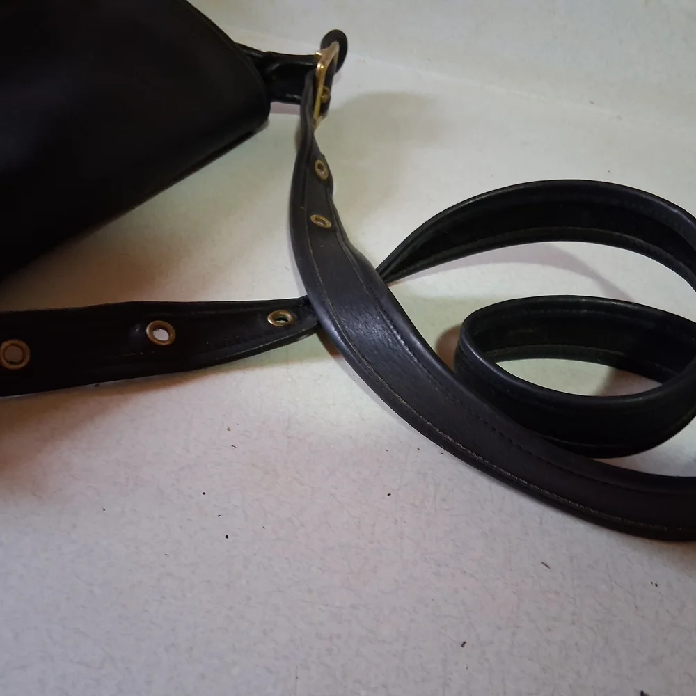 Vintage Coach Patricia Legacy Black Leather Crossbody Bag 9951 - Picture 7 of 12
